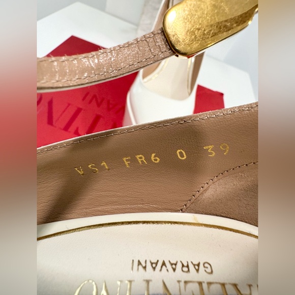 VALENTINO GARAVANI Off-White Tan-Go Platform Heels - Picture 9 of 16